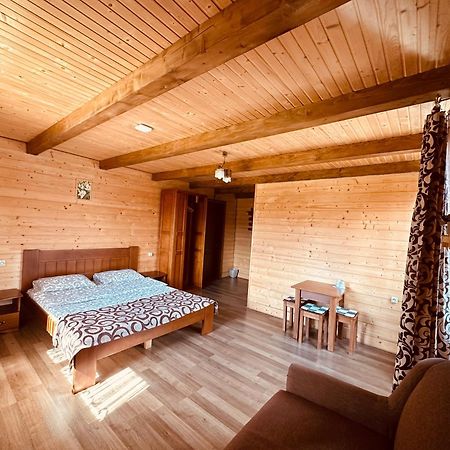 Guest House Lileya Bukovel Bagian luar foto