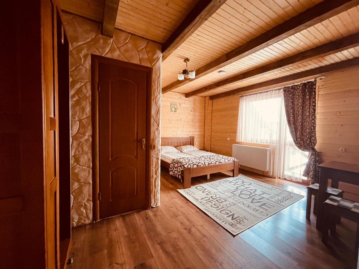 Guest House Lileya Bukovel Bagian luar foto