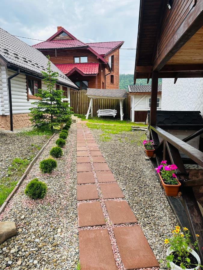 Guest House Lileya Bukovel Bagian luar foto