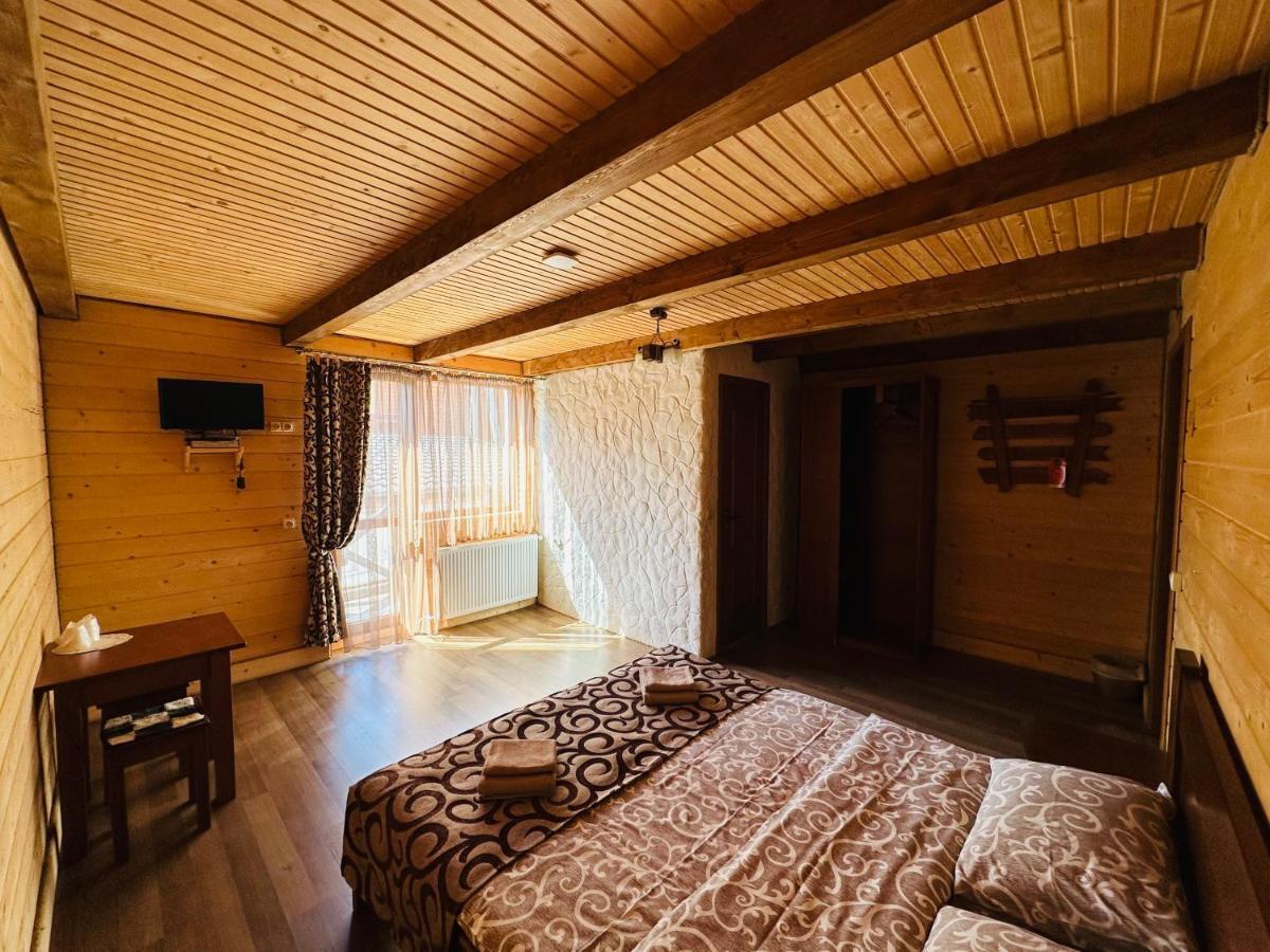 Guest House Lileya Bukovel Bagian luar foto