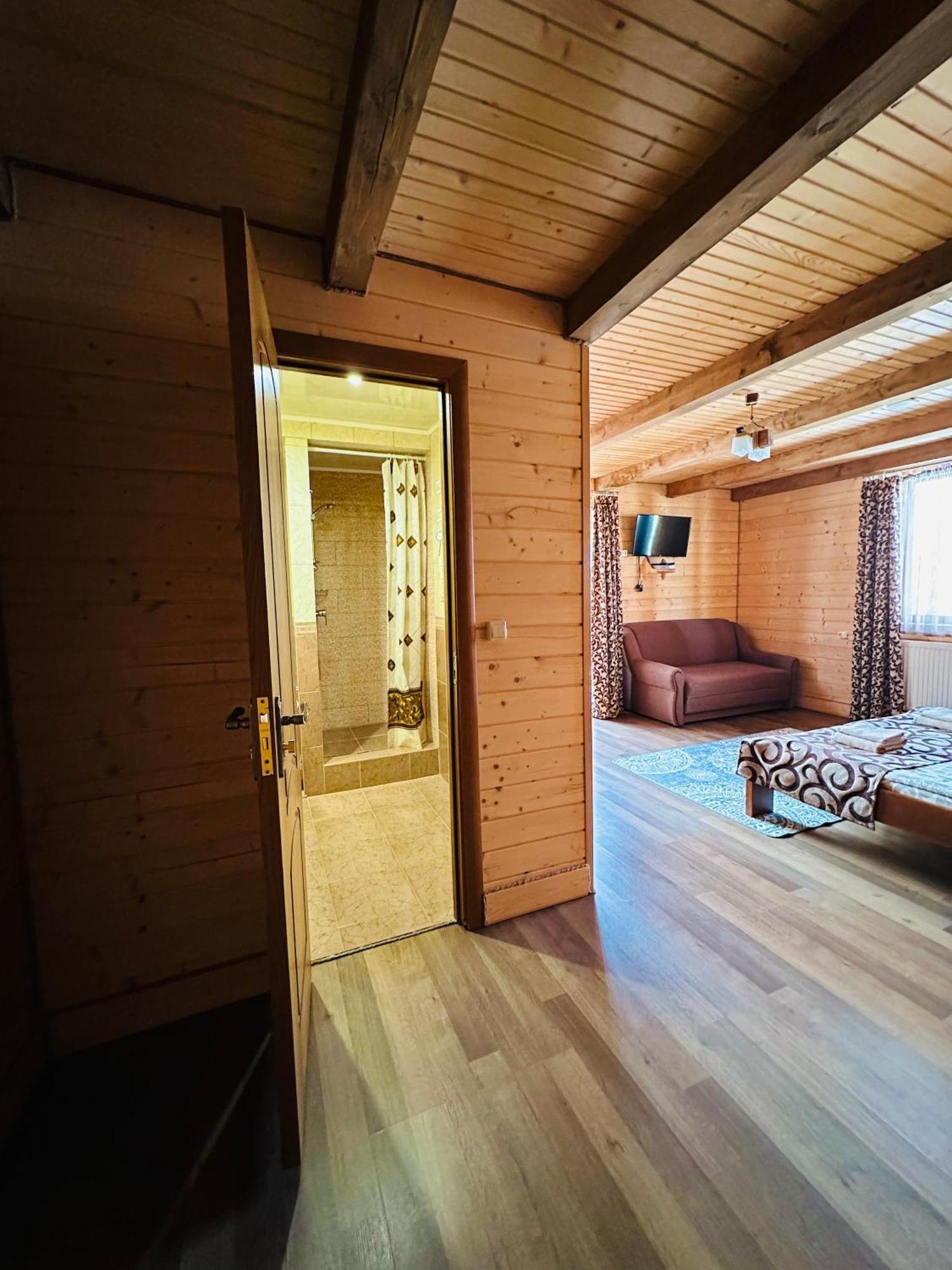 Guest House Lileya Bukovel Bagian luar foto