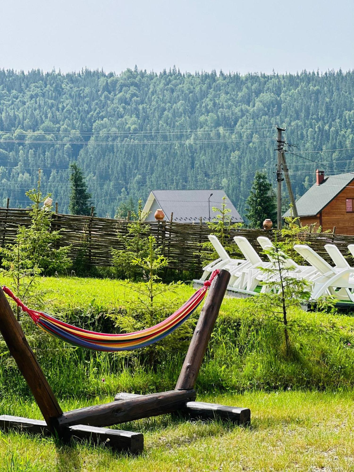 Guest House Lileya Bukovel Bagian luar foto