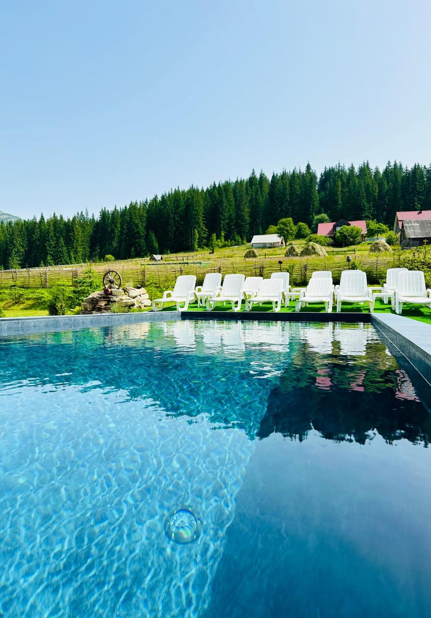 Guest House Lileya Bukovel Bagian luar foto